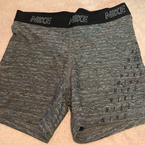 Nike shorts dri-fit - Picture 1 of 4